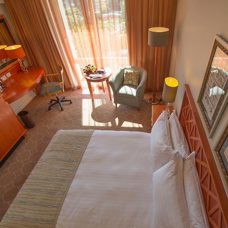 InterContinental Lusaka, an IHG Hotel Bagian luar foto