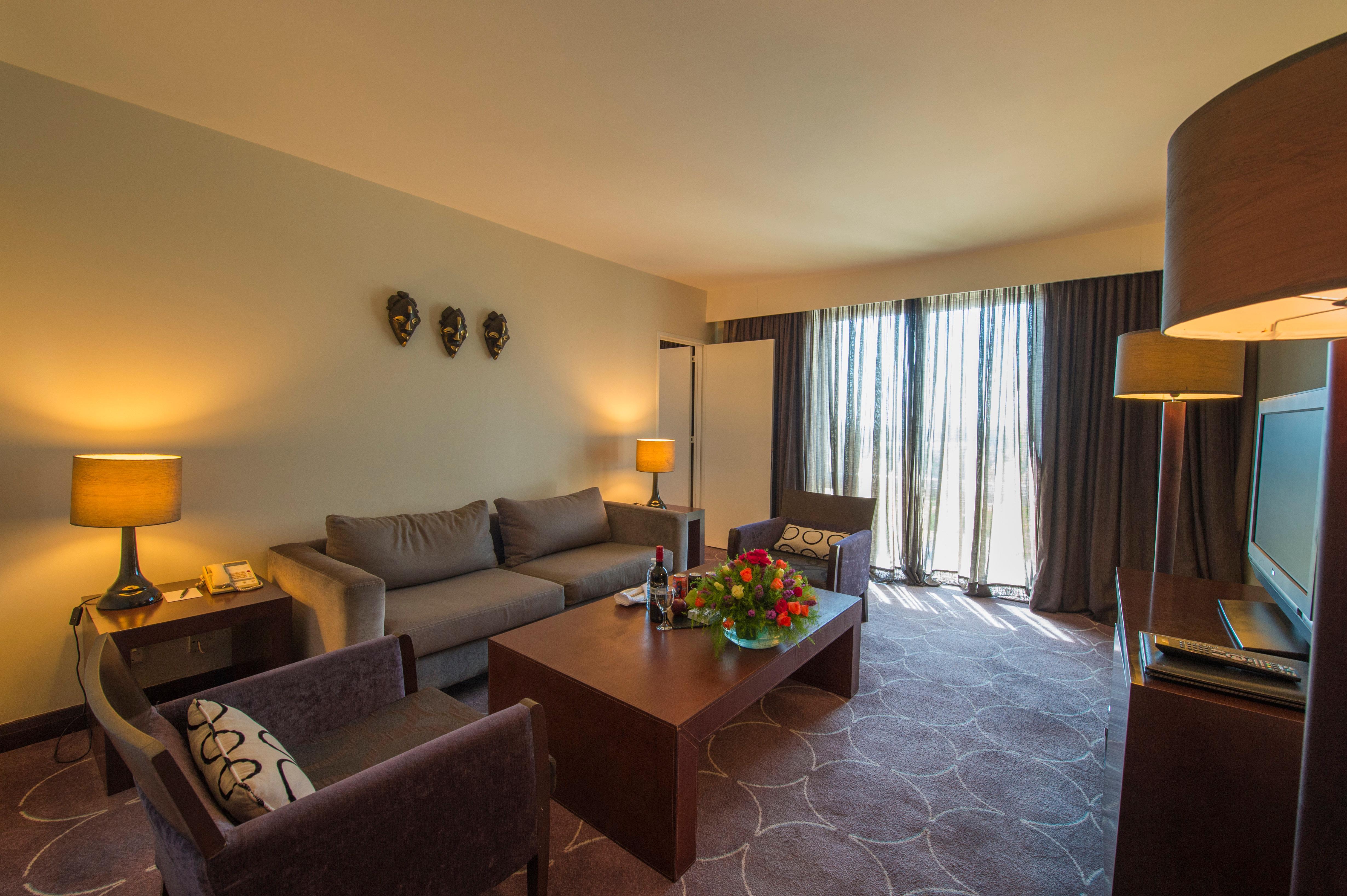 InterContinental Lusaka, an IHG Hotel Bagian luar foto