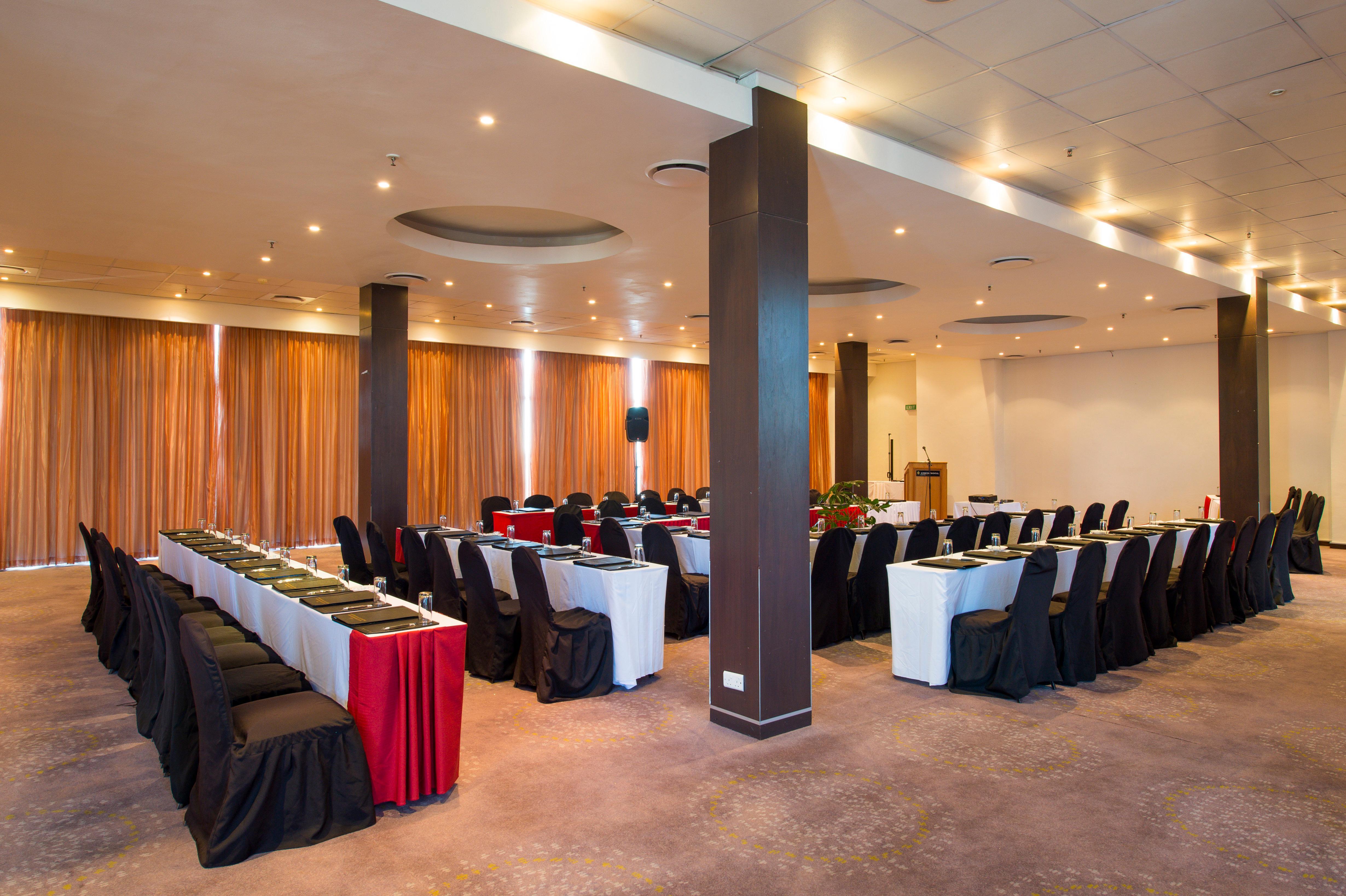 InterContinental Lusaka, an IHG Hotel Bagian luar foto