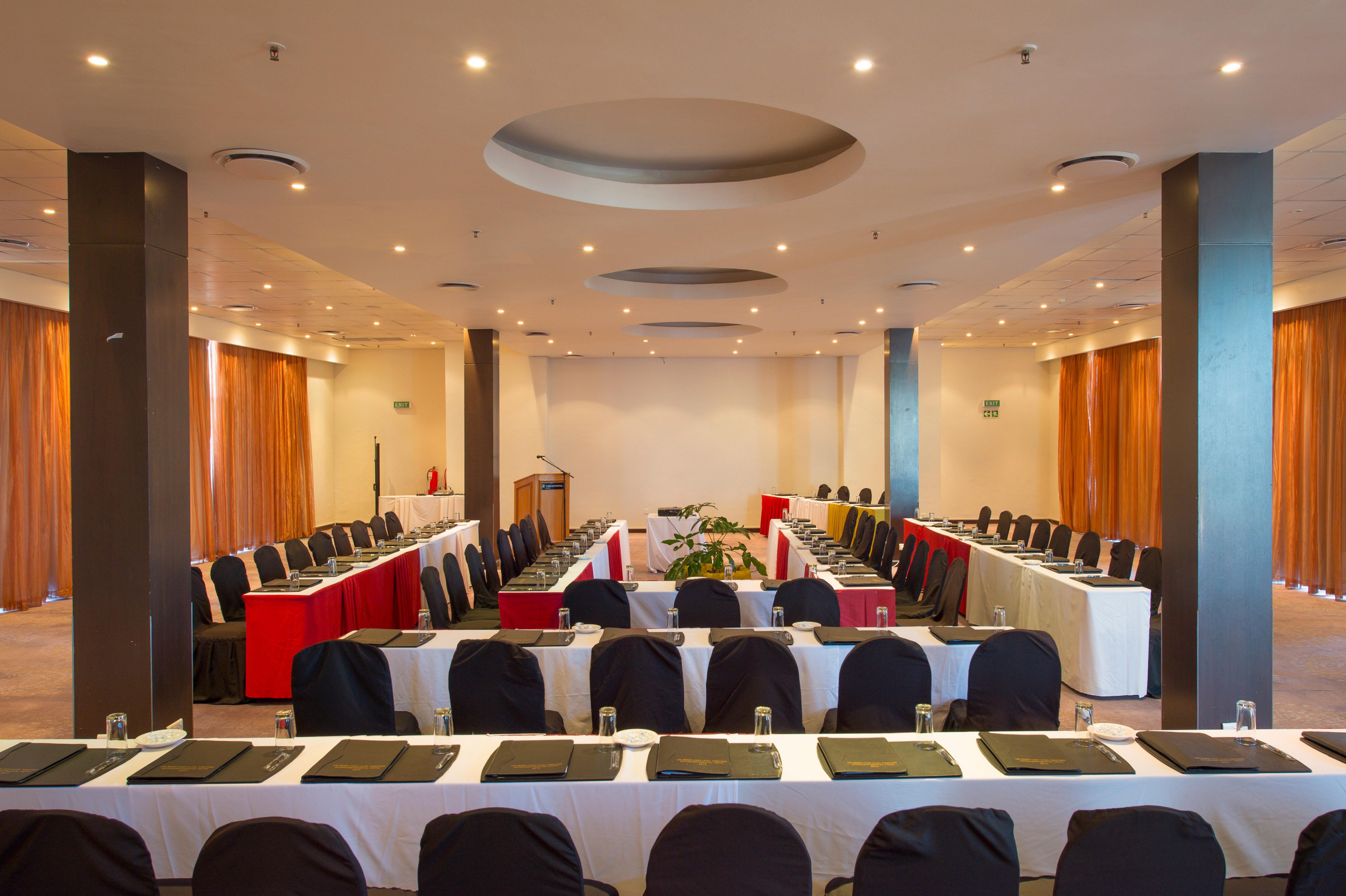 InterContinental Lusaka, an IHG Hotel Bagian luar foto