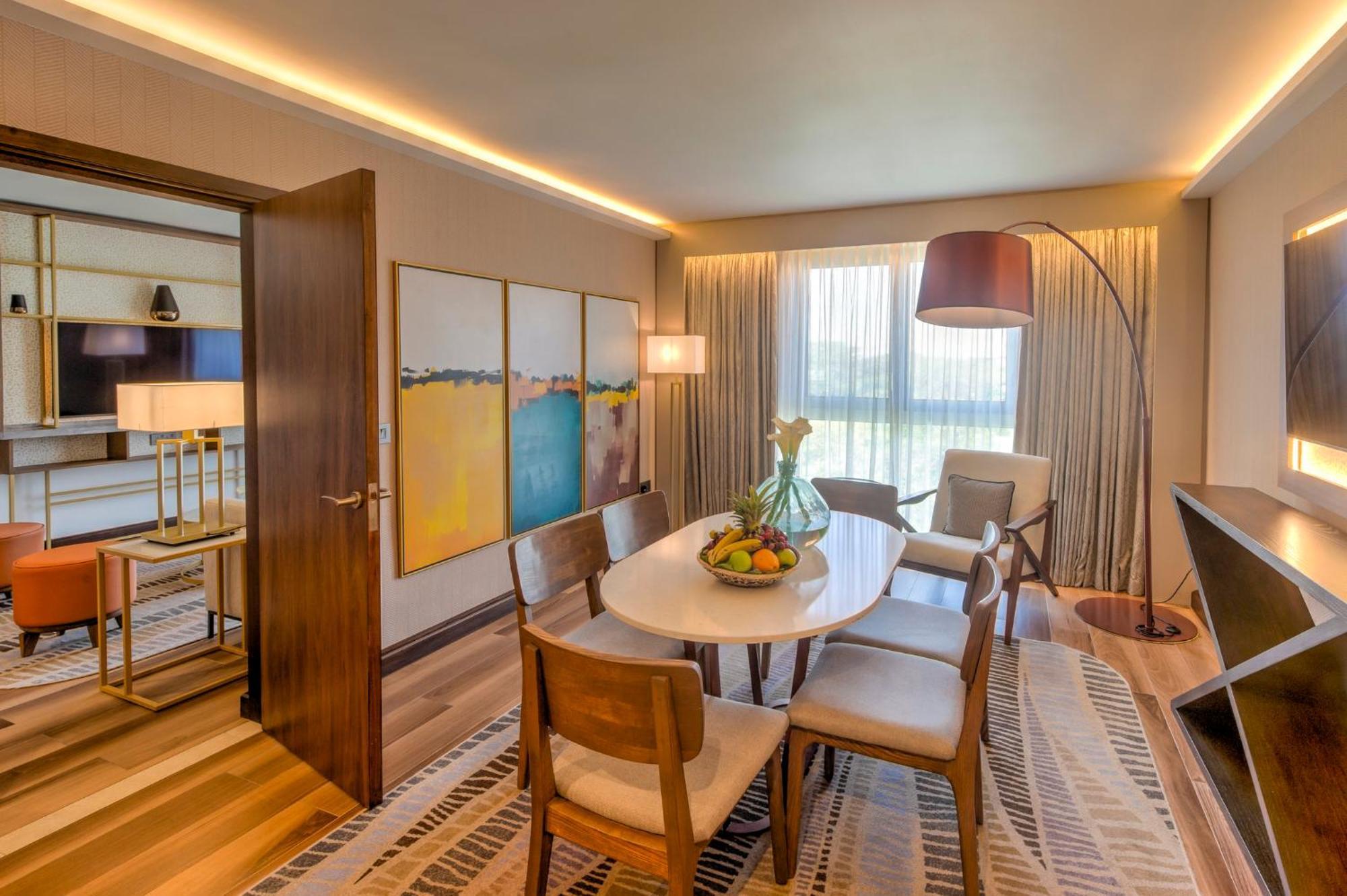 InterContinental Lusaka, an IHG Hotel Bagian luar foto